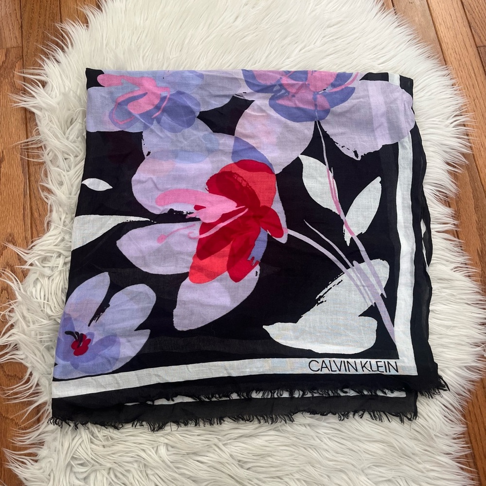 {Calvin Klein} Modal & Silk Blend Floral Scarf in Black